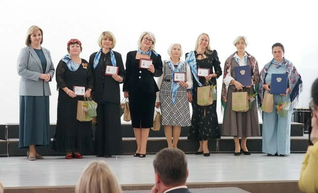 Сегодня в Калуге состоялось торжественное мероприятие, посвященное 85-летию Антифашистского комитета советских женщин, первое собрание которого прошло 7 сентября 1941 года