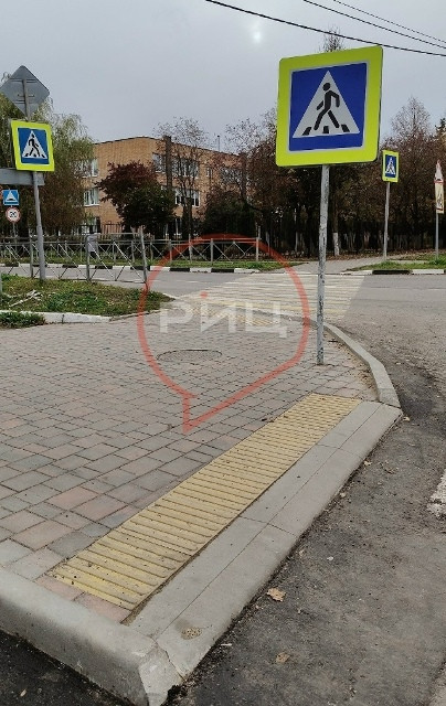 На улице Лесной в Балабанове подрядчик завершил работы по ремонту тротуара