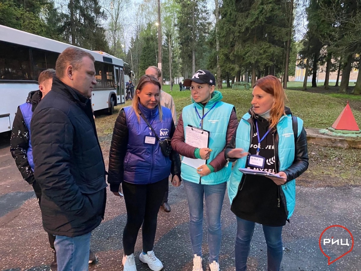 Сегодня в Боровском районе встречали первых беженцев из Донбасса