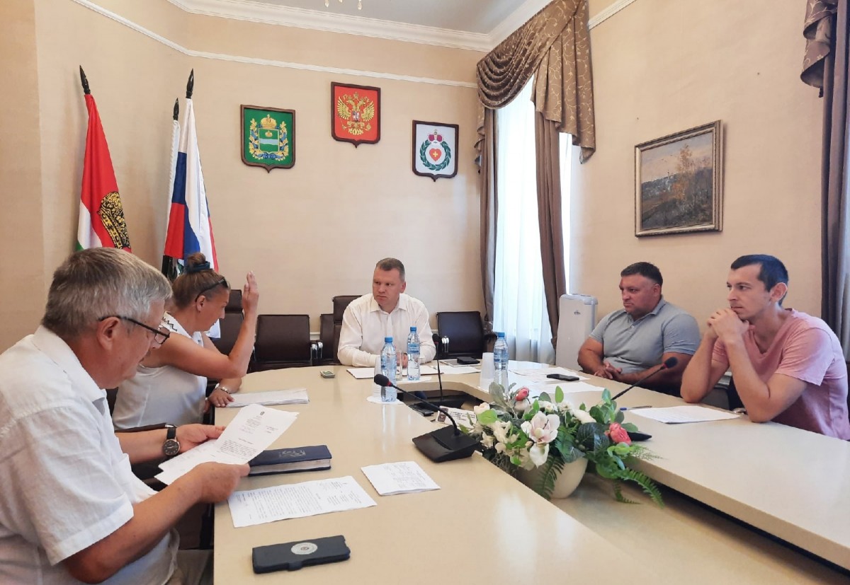 Глава районной администрации Николай КАЛИНИЧЕВ провёл очередной приём граждан