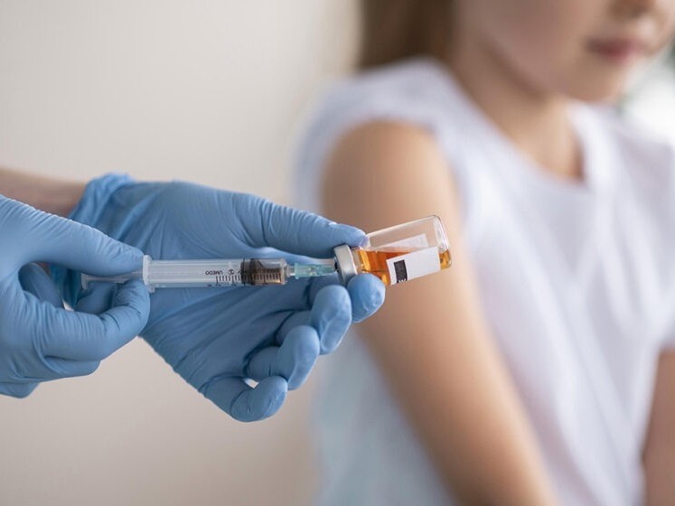 В 2024 году в России начнут выпускать отечественную вакцину от вируса папилломы человека