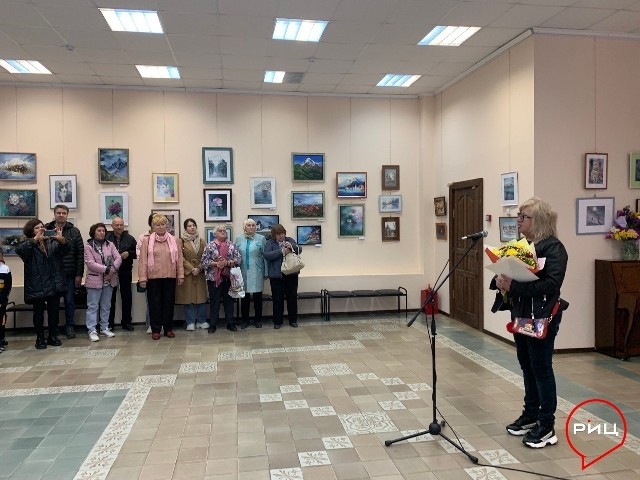 В боровском МВЦ состоялось открытие выставки художницы Ирины БЛИНОВОЙ «Калейдоскоп»