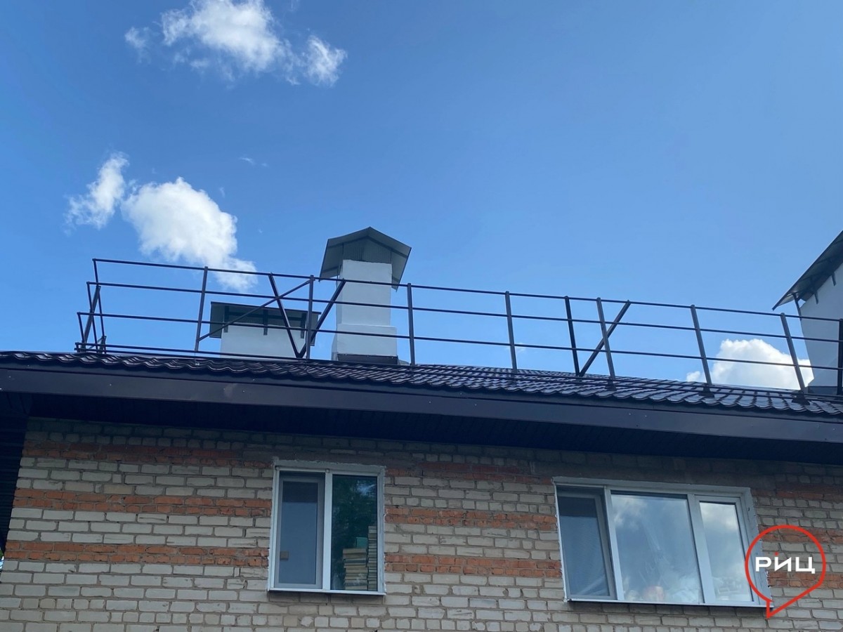 В Боровске завершён ремонт кровли дома №9 по улице Мира