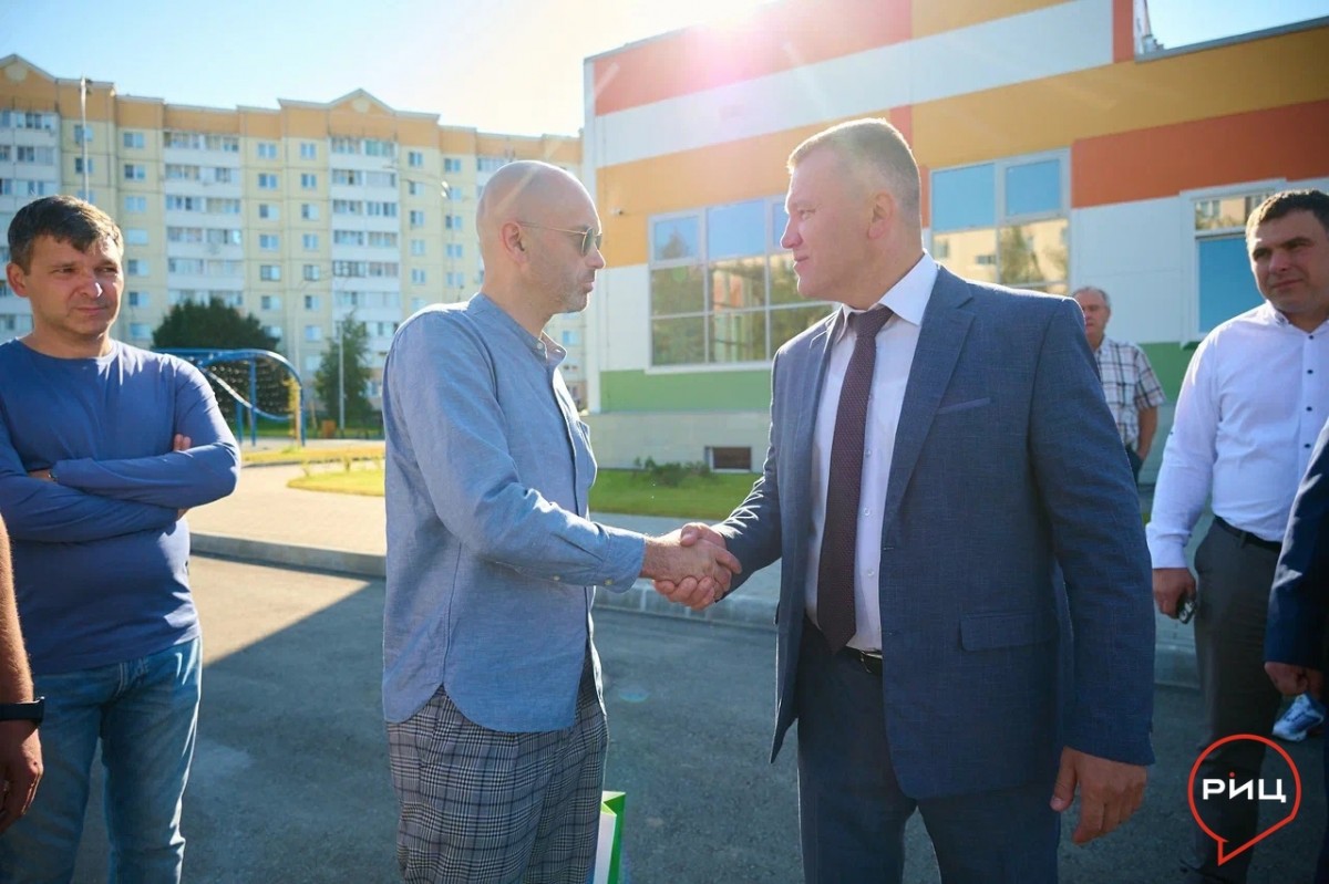 Сегодня заместитель министра спорта РФ Азат КАДЫРОВ посетил строящиеся объекты в городе Балабаново