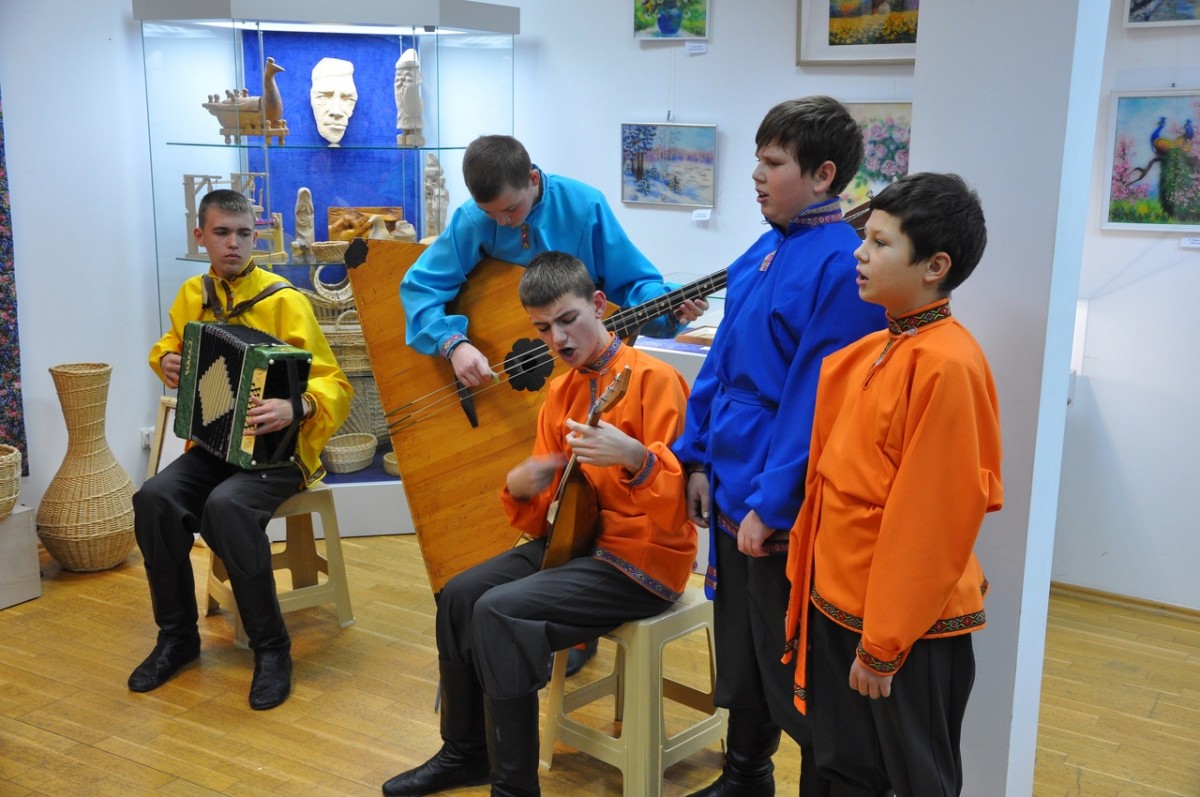 В культурном центре имени Жукова состоялось открытие выставки «Боровский многоцвет»