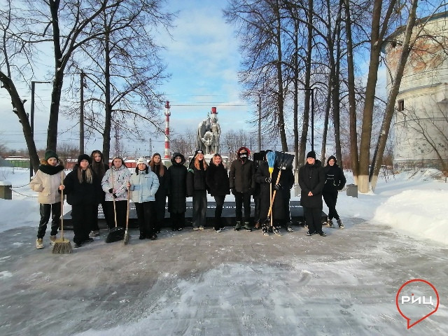 Ученики балабановской третьей школы почтили память павших в Великой Отечественной войне