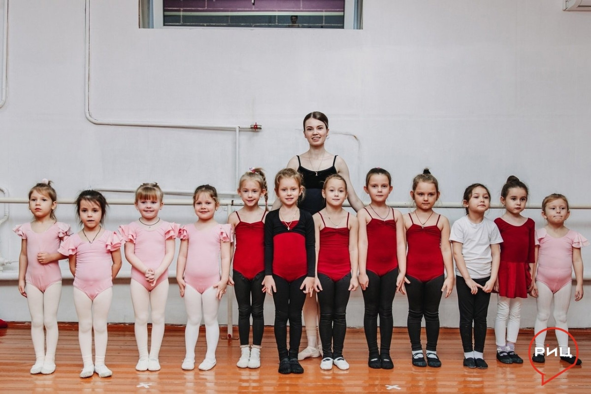 Отправиться в самостоятельный творческий путь руководителю боровской студии танца «Nепоседы» Алине ЗАПАРЕ позволил социальный контракт