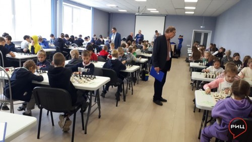 Спортсмены Боровского района привезли медали с Первенства региона по классическим шахматам