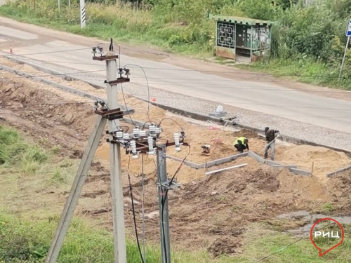 В Комлеве на улице Адмирала Сенявина установят новую автобусную остановку