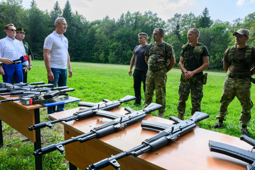 Губернатор Владислав Шапша открыл центр военно-патриотического воспитания и подготовки граждан к военной службе