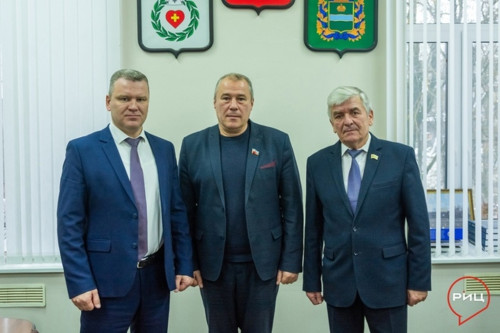 Боровский район с рабочим визитом посетил депутат Народного Совета ЛНР Юрий ЮРОВ