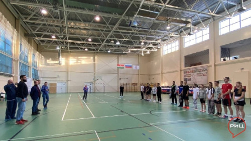 В боровском ФОКе «Звезда» состоялись командные соревнования по бадминтону