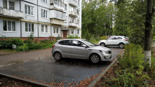 А у нас во дворе