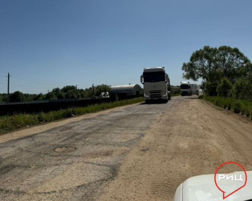 В деревне Ищеино ремонтируют дорогу