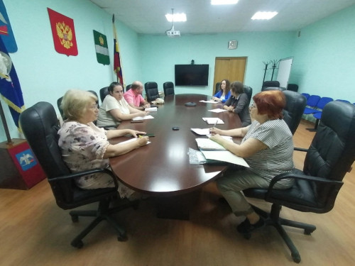 В Балабанове обсудили подготовку к празднованию Дней молодежи и любви, семьи и верности