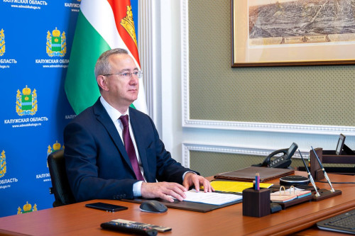 Владислав Шапша поручил оперативно устранить последствия прохождения атмосферного фронта по территории региона