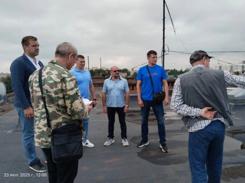 В Балабанове провели выездное обследование кровель многоквартирных домов