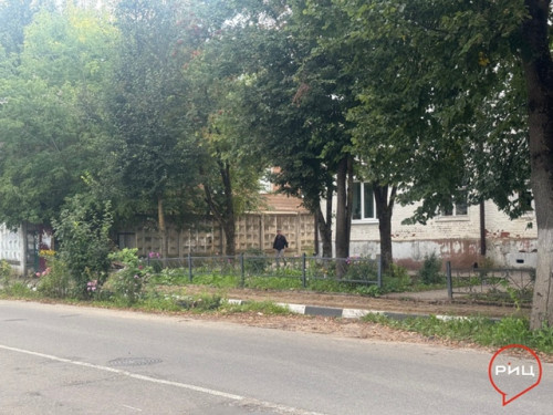 В Боровске приступили к замене тротуарной плитки на улице Ленина по четной стороне