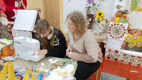 Детское творческое объединение "С иголочки" вновь открывает свои двери в боровском клубе «Огонёк» после летнего перерыва