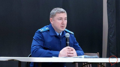Прокурор Боровского района Хамид КОСТОЕВ провел встречу с родными военнослужащих СВО в балабановском Доме культуры