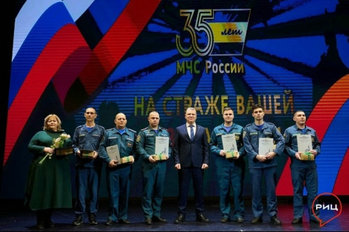 В Обнинске состоялось торжественное мероприятие, посвященное 35-летию создания МЧС
