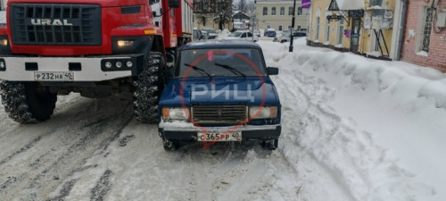 Оставьте дорогу спасателям!