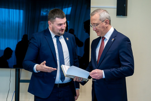 Владислав Шапша встретился с участниками «Школы мэров»