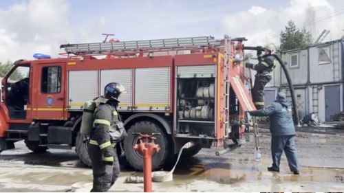 В Боровске тушили деревообрабатывающий завод