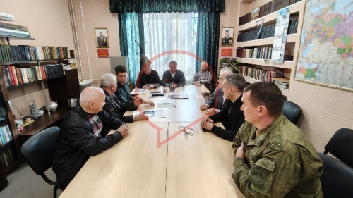 В балабановском Доме культуры «Ракетчик» состоялась встреча представителей местной власти с членами Совета ветеранов РВСН