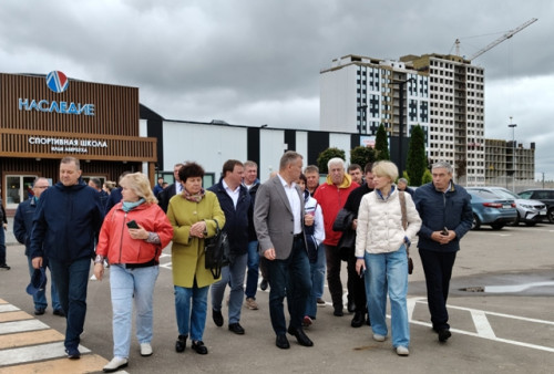 Город растет