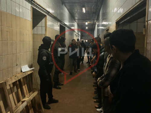 В Боровском округе провели оперативно‑профилактическое мероприятие по выявлению нарушений миграционного законодательства