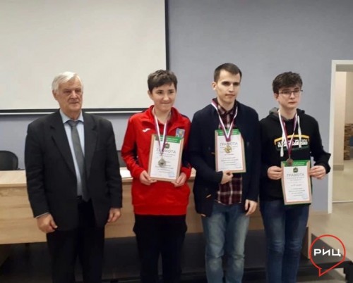 Юные шахматисты из Ермолина сражались за победу на областном чемпионате наравне со взрослыми