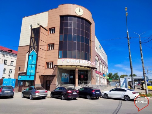 Балабановский торговый центр «Гранд Ника», что по улице 50 лет Октября, 5, скоро будет не узнать