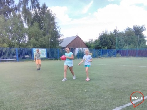 Детвора из Совьяков поучаствовала в спортивно-познавательной программе «Никто кроме нас»