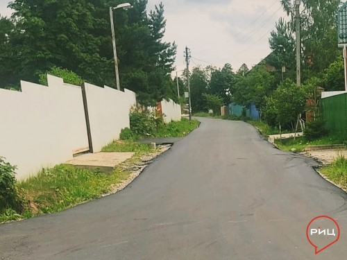 Улицы Дачная и Лесная в Совхозе «Боровский» наконец-то «приоделись» в новый асфальт