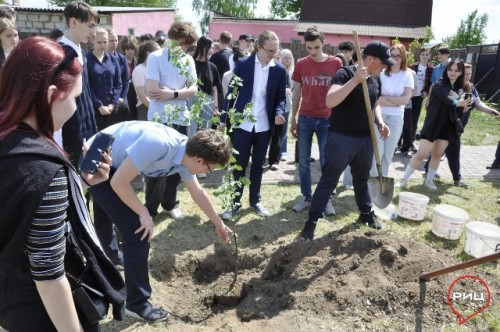 В сквере «Боровск – город воинской доблести» встретились старшеклассники трёх учебных заведений районного центра