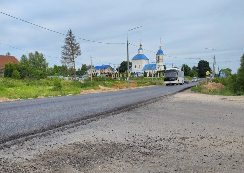 Жители Тимашова возмутились ремонтом дороги Боровск-Малоярославец на участке, проходящем по их деревне