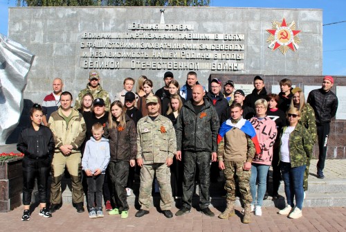 Славу героев в сердце храним,  вечная память вечно живым!