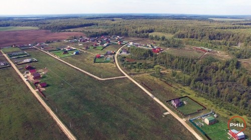 Еще 457 метров технологических проездов к участкам многодетных семей в деревне Красное отсыпят щебнем текущей осенью