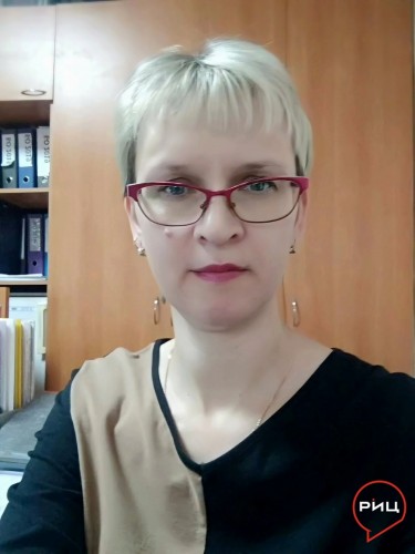Сотрудница финансового отдела боровской администрации Татьяна ЛУКАШЕНКОВА высказала свое мнение по поводу помощи бойцам на фронте