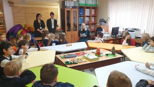 В детской балабановской библиотеке состоялась встреча с писательницей Евгенией ЛЯДОВОЙ