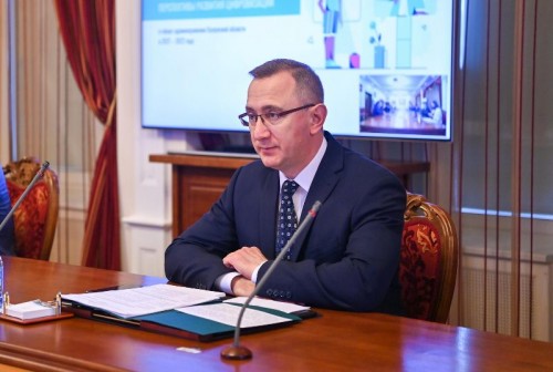 Владислав Шапша поручил ускорить внедрение современных решений в медицинскую информационную систему региона