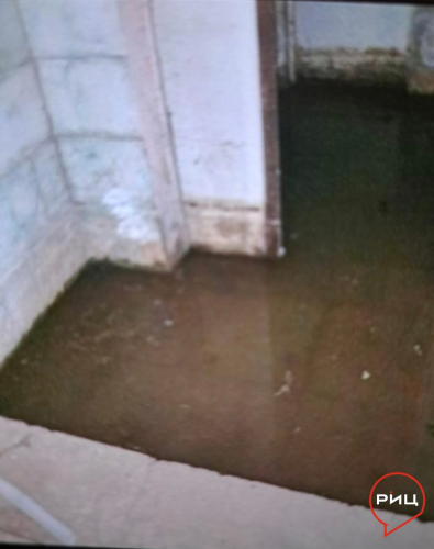 В Боровске на Некрасова, 1 А затопило подвал
